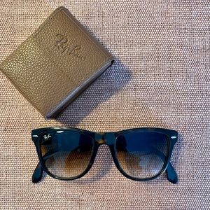 RayBan Folding Wayfarer Classic